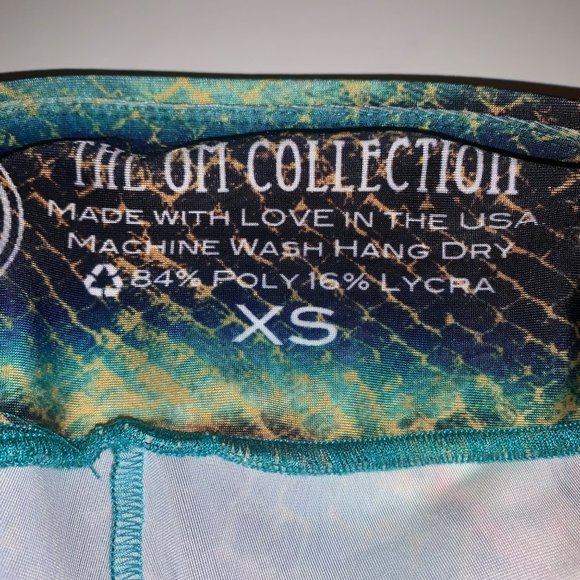 The OM Collection Colorful Snakeskin Leggings Size XS - Picture 6 of 6